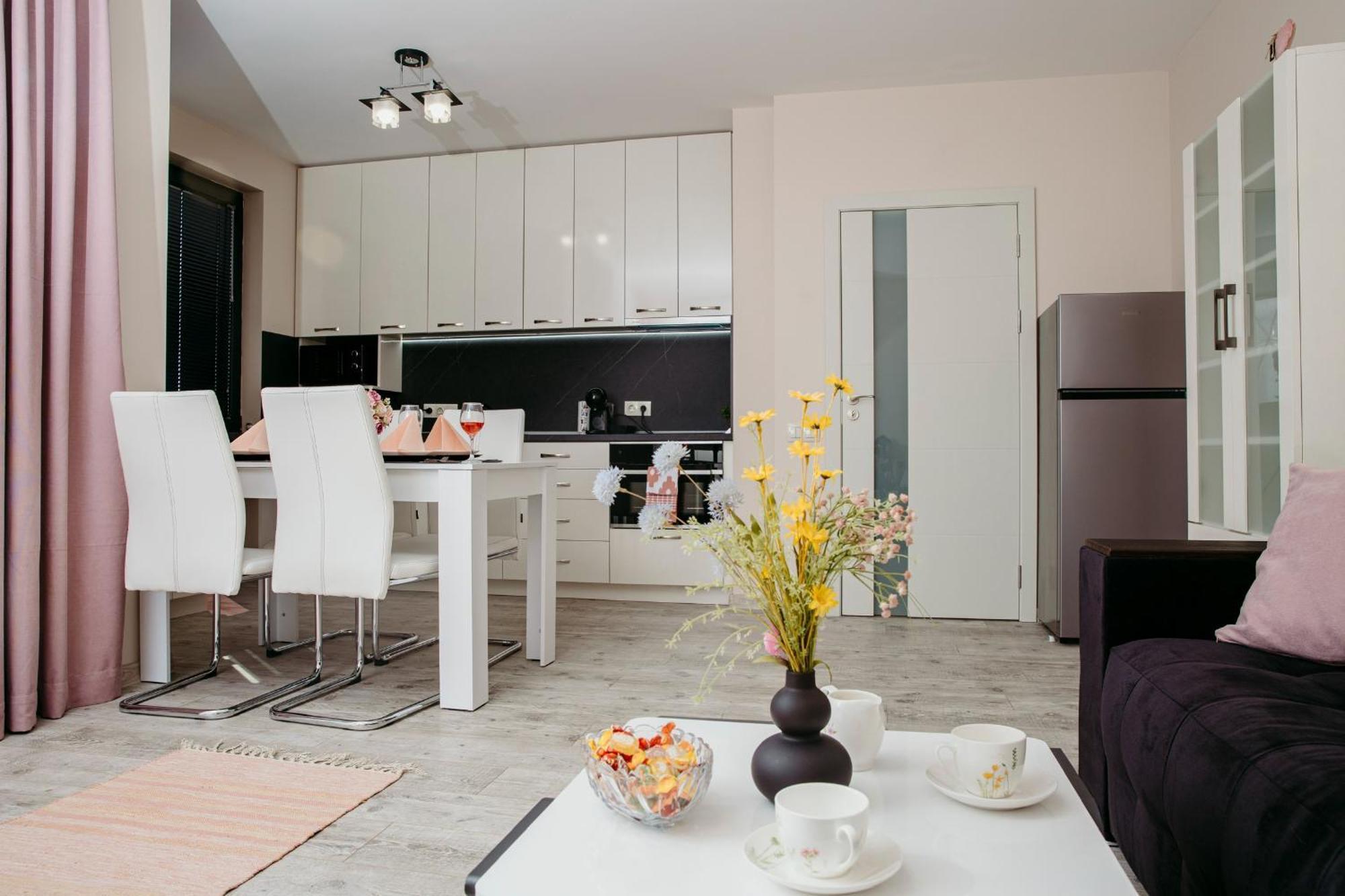 Rose Valley Apartment Kazanlak Ngoại thất bức ảnh