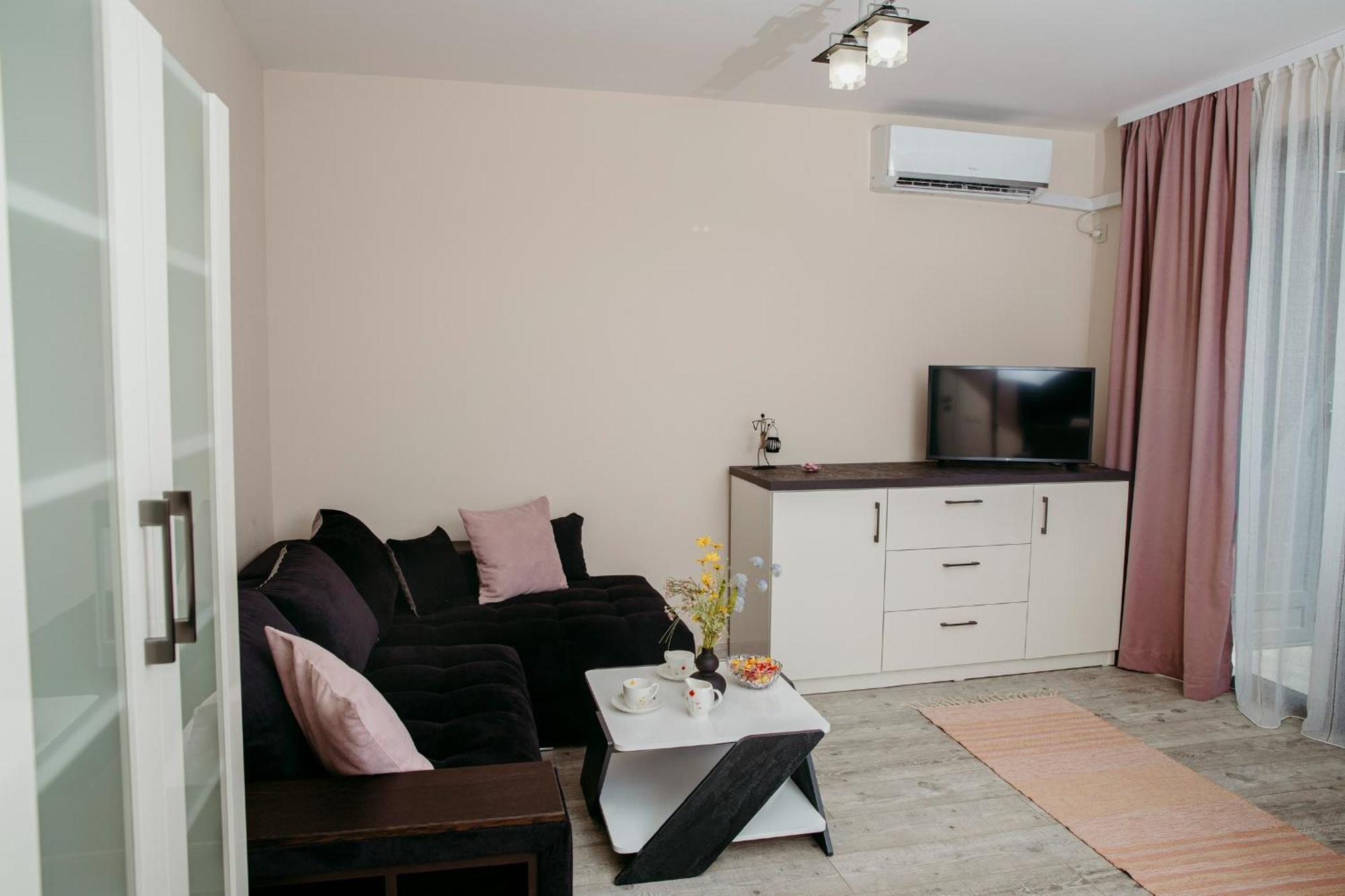 Rose Valley Apartment Kazanlak Ngoại thất bức ảnh
